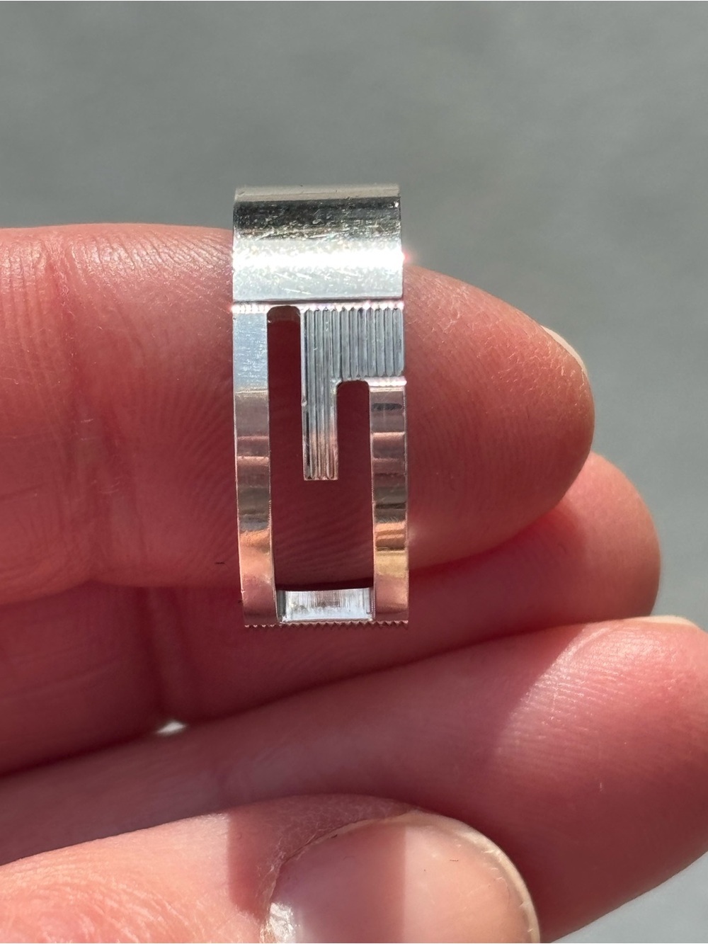Gucci Silver-(925) Ring with Geometric Cutout (17 Italian or 8 US) - Picture 9 of 12